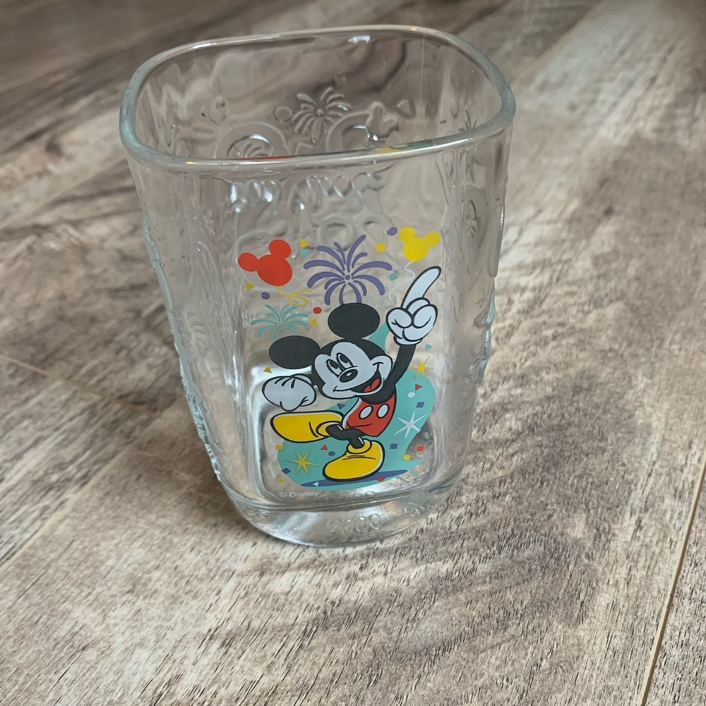 Vintage McDonalds Mickey Mouse Walt Disney World Celebration Glass 2000 collect